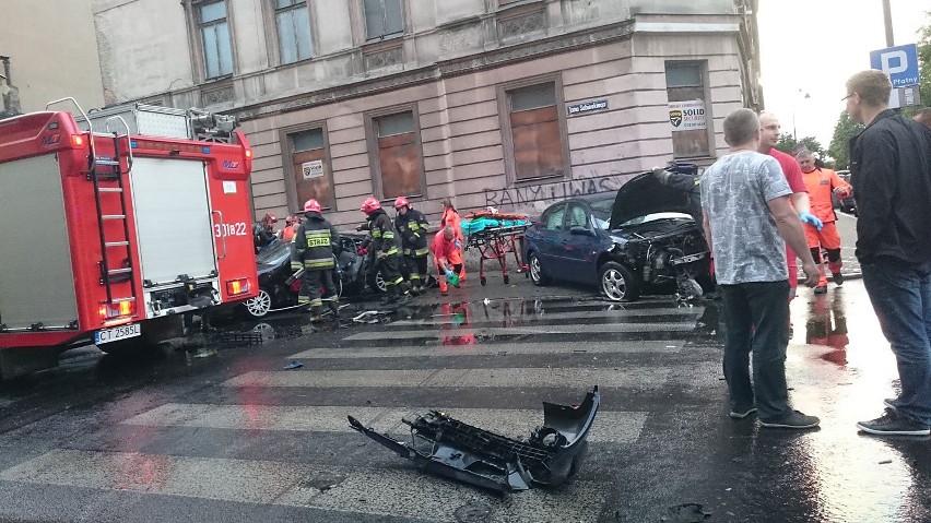 Wypadek na skrzyżowaniu Warszawskiej i Sobieskiego