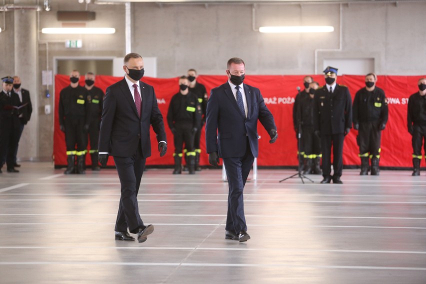 Prezydent Andrzej Duda odwiedził strażnicę w Bytomiu, która...