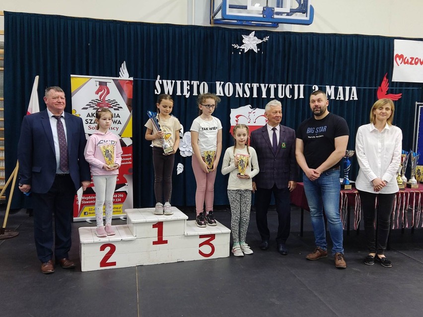 Wąsewska Wieża  - w X Festiwalu Szachowym w Wąsewie wzięło udział 120 zawodników