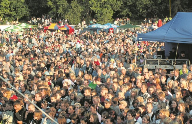 Policzanie potrafią i lubią się bawić. Podczas Dni Polic i Chemika wypełniają polanę po brzegi. Gwiazdy mogą być pewne publiki.