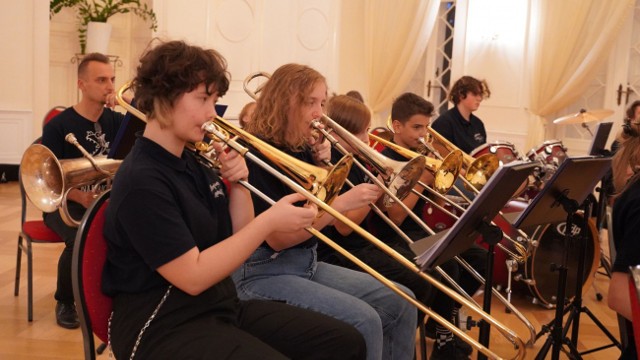 Zespół "Śląsk" zorganizował warsztaty dla Szkolnej Orkiestry Dętej "Allegretto" z Rogoźnika
