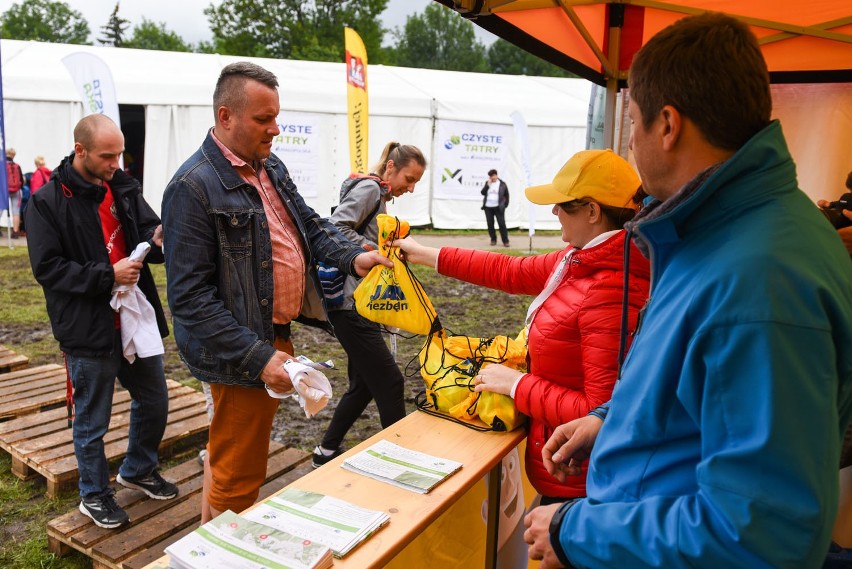 Czyste Tatry 2018. Wolontariusze wysprzątali szlaki [GALERIA]