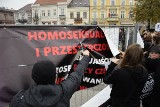 Po Czarnym Proteście w Kielcach. Zdewastowali wystawę, teraz grozi im więzienie