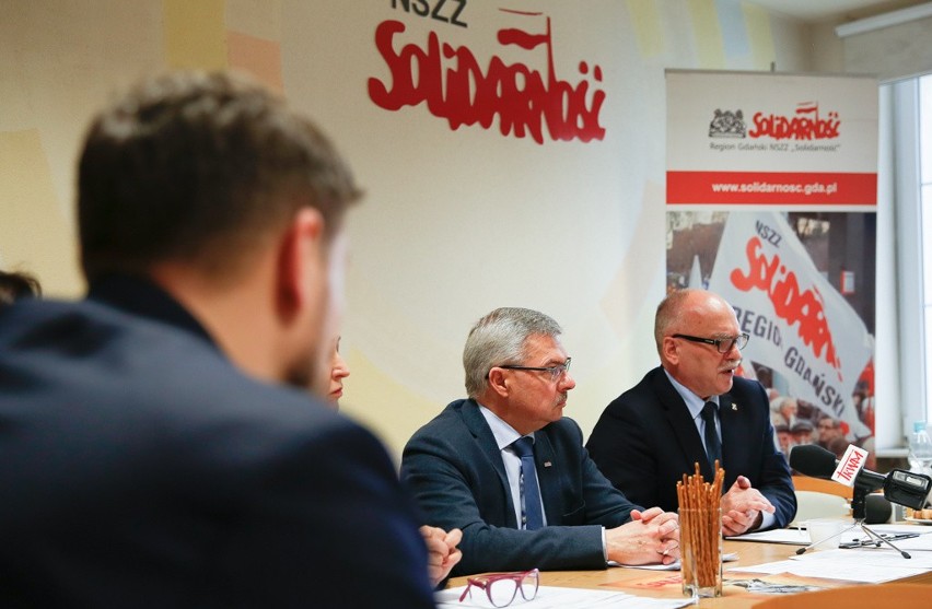 Swoje plany oświatowa "Solidarność" ogłosiła na konferencji...