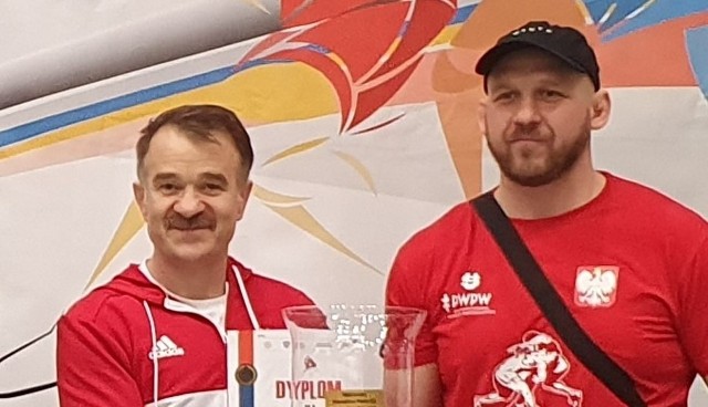 Tadeusz Szkwarek (z lewej) i Wiktor Skrobacz, trenerzy zapasów w Czarnych Połaniec