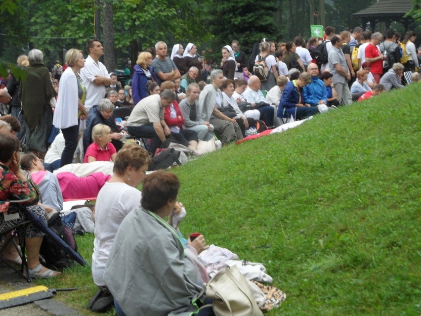 Częstochowa ŚDM 2016. Z każdą minutą przybywa pielgrzymów