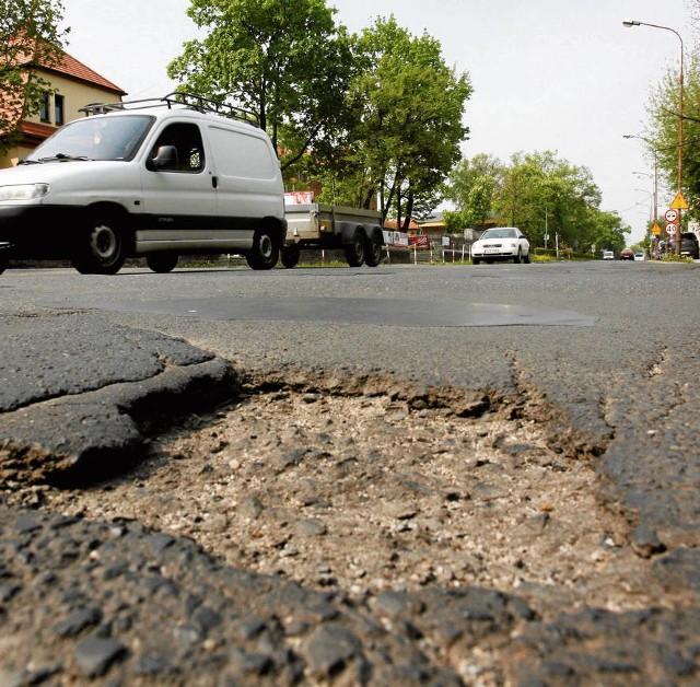 Lokalne drogi są remontowane za rządowe pieniądze od 2008 r.