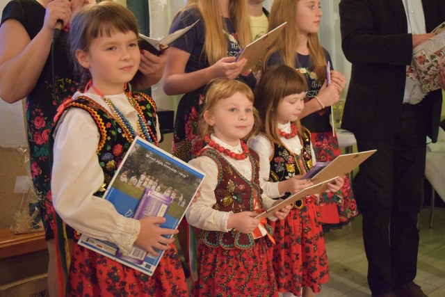 Swój duży udział w filmie „Na naszej boszczyńskiej łące, siano pachnące" mieli udział również najmłodsi mieszkańcy Boszczynka.