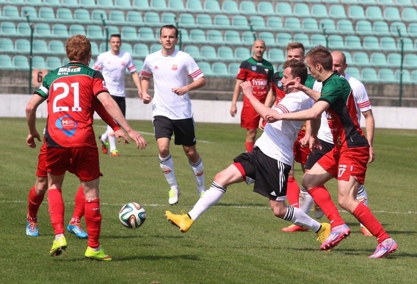 GKS Tychy przegrywał na własnym boisku z Chojniczanką 0:1 po...