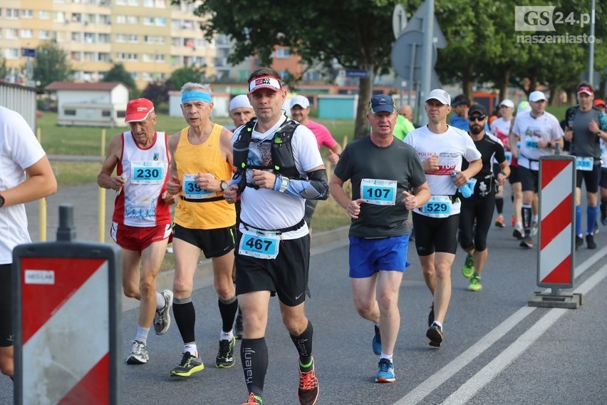 Maraton Szczeciński 2018: pół tysiąca biegaczy! [DUŻO ZDJĘĆ, WIDEO]