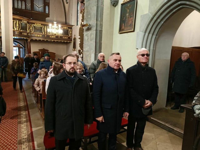Uroczystość rozpoczęła się mszą świętą w kościele w Kurzelowie. Więcej na następnych zdjęciach >>>