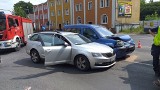 Wypadek na skrzyżowaniu ulic Asnyka i Konstytucji 3 Maja w Gorzowie. Zderzyły się skoda i citroen. Jedna osoba ranna./ Zobacz zdjęcia 