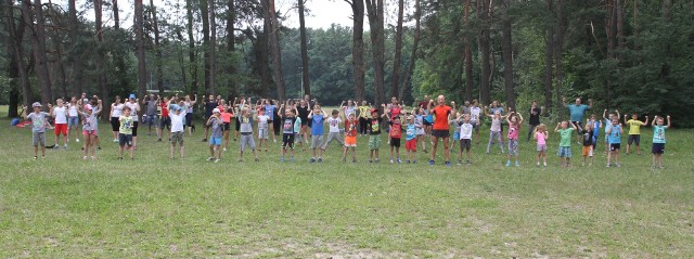 Zajęcia letniej akademii karate na Stadionie Leśnym są nieodpłatne i dla wszystkich chętnych