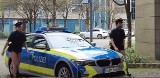 Policjanci w Bawarii czekają miesiące na mundury. Postanowili nagrać filmik bez spodni - WIDEO
