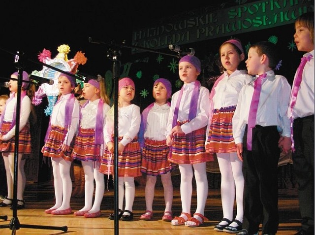 Jako pierwszy na scenie wystąpił zespół dziecięcy "Perełki" z przedszkola nr 2 w Hajnówce