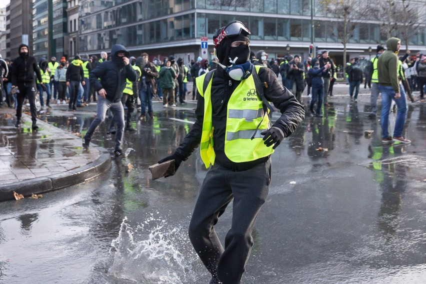 Protest "żółtych kamizelek" w Brukseli