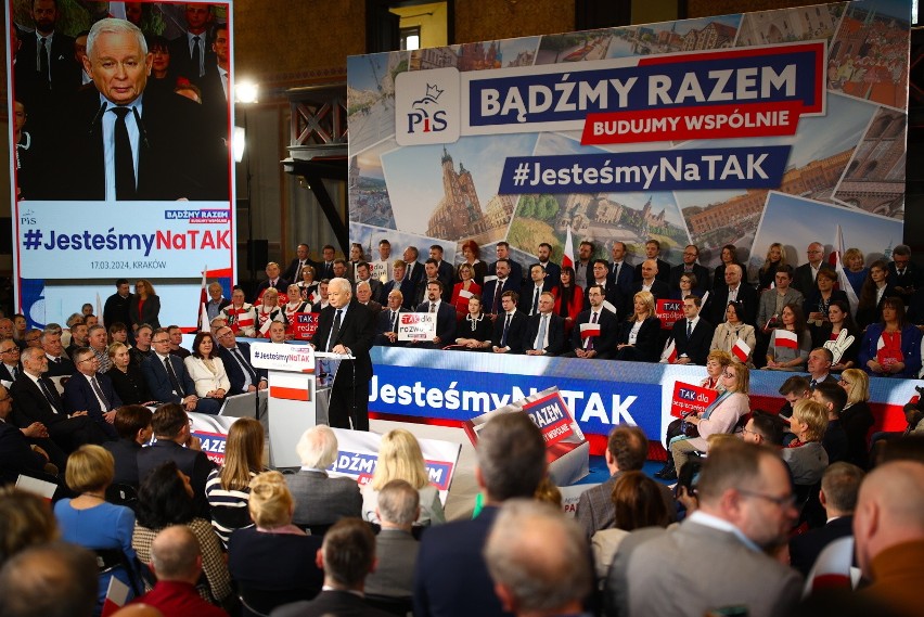 Prezes PiS Jarosław Kaczyński też przyjechał do Krakowa.