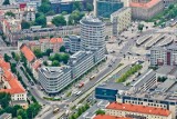 Nowy raport GUS. Tyle zarabia się we Wrocławiu. Na których osiedlach najwięcej, a gdzie najmniej? (SPRAWDŹ)