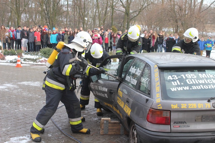 WOŚP 2016: Szkolny Patrol 18 Gimnazjum w Katowicach już zaczął zbiórkę