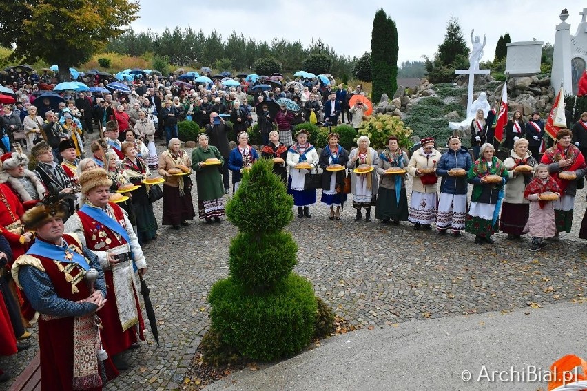 Święta Woda. Podlascy rolnicy dziękowali za plony na Wzgórzu Rolnika (zdjęcia)