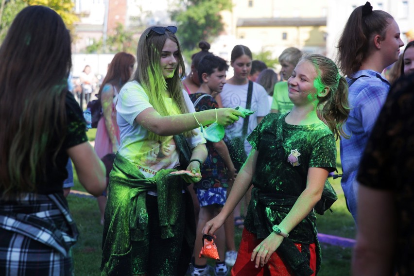 Lublin. Festiwal kolorów w browarze Perła. Zobacz zdjęcia z imprezy