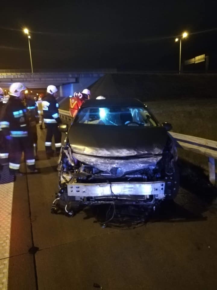 Groźny wypadek na A4 pod Wrocławiem. Cztery osoby ranne