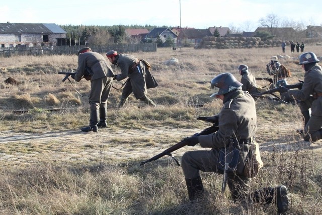 W Kargowej strzelali na dworcu. Inscenizacja walk Powstania Wielkopolskiego