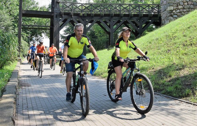 W sobotę turyści z kujawsko-pomorskiego i wielkopolskiego uczestniczyli w rajdzie rowerowym "Śladami Prasłowian". Imprezę zorganizował Nadgoplański Oddział PTTK w Kruszwicy