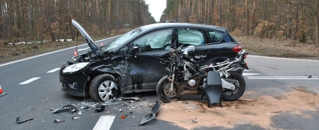 W wypadku ranny został motocyklista 