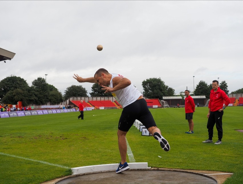 Lekkoatletyka. Dawid Kajkowski z Kozłowic udowadnia, że przeszczep nie przekreśla marzeń. Można zostać nawet mistrzem świata