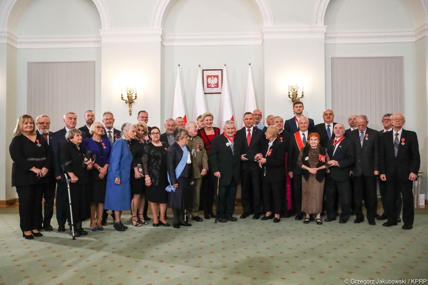 Prof. Cezary Kuklo otrzymał Krzyż Kawalerski Orderu Odrodzenia Polski z rąk prezydenta Polski (zdjęcia)