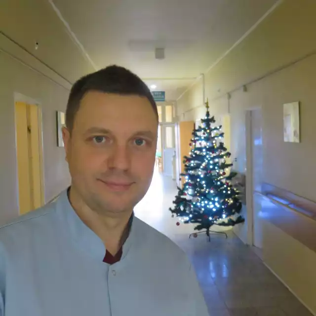 Doktor Rafał Wójcicki od grudnia pełni funkcję kierownika Kliniki Chirurgii Ortopedyczno-Urazowej w Wojewódzkim Szpitalu Zespolonym w Kielcach.