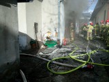 Pożar na terenie budynku Okręgowego Urzędu Miar przy ulicy Świętego Leonarda w Kielcach. Paliła się boazeria w kuchni. Zobacz zdjęcia
