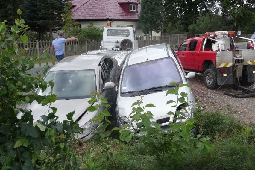 Kraksa dwóch aut w Masłowie
