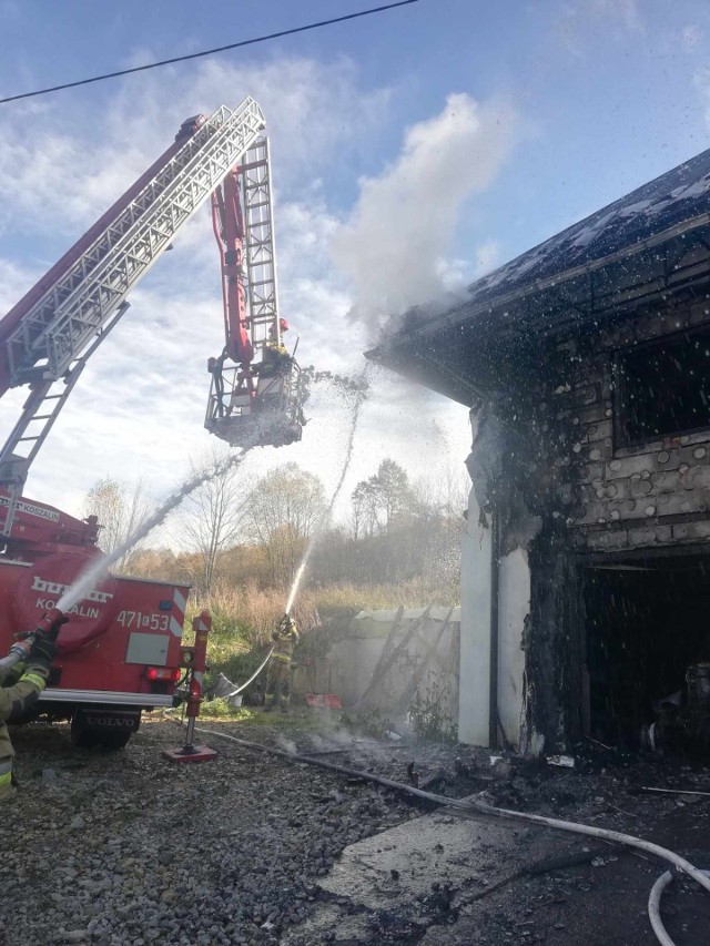 Pożar domu i garażu w Tenczynie w gminie Lubień