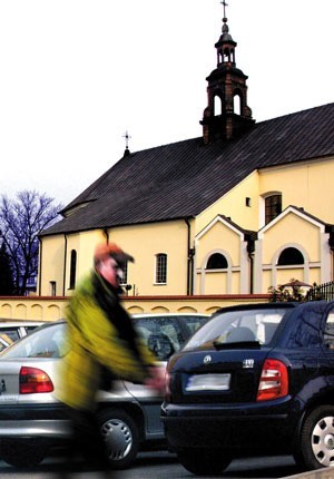 Próba kradzieży miała miejsce przy kościele farnym  w czasie porannej niedzielnej mszy