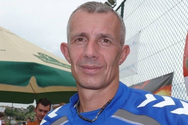 Były znany bramkarz, między innymi Siarki Tarnobrzeg i ŁKS Łódź, były trener bramkarzy Korony Kielce Robert Dziuba prowadzi w Kielcach Małą Restaurację Green.