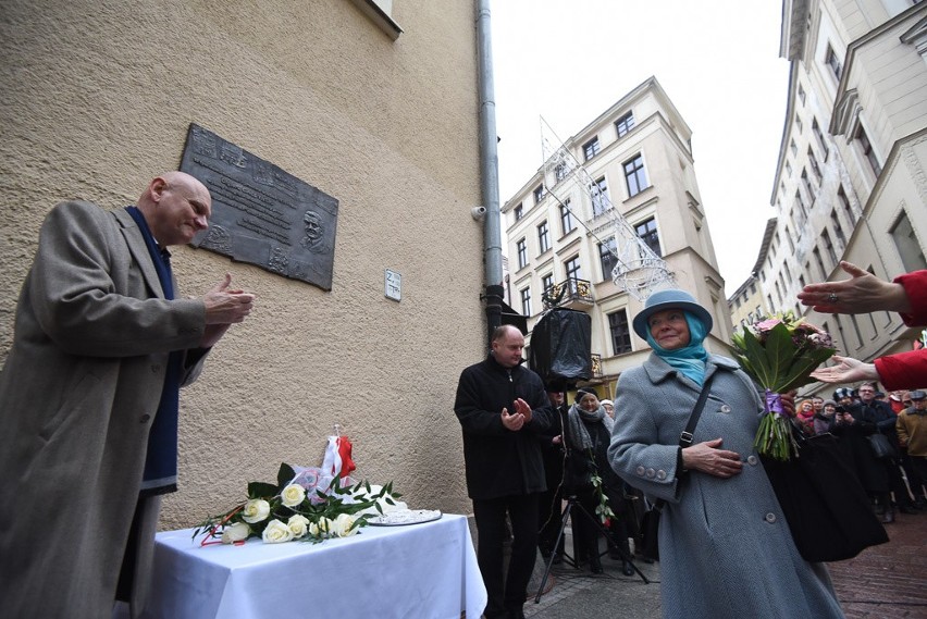 Olgierdowi Gałdyńskiemu, artyście fotografikowi, poświęcona...