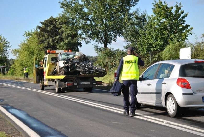 Wypadek w Dąbrówce Leśnej - nie żyje 5 osób