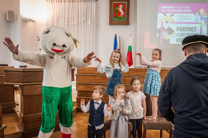 Przedszkolaki wzięły się za herb Lublina. 30 praca plastycznych trafiło do galerii