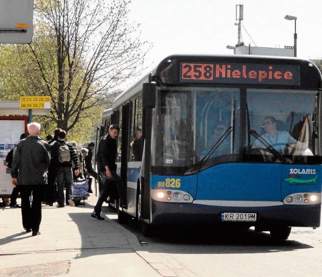 Czy rozkład jazdy autobusów jest odpowiedni? Sprawdzą ankieterzy