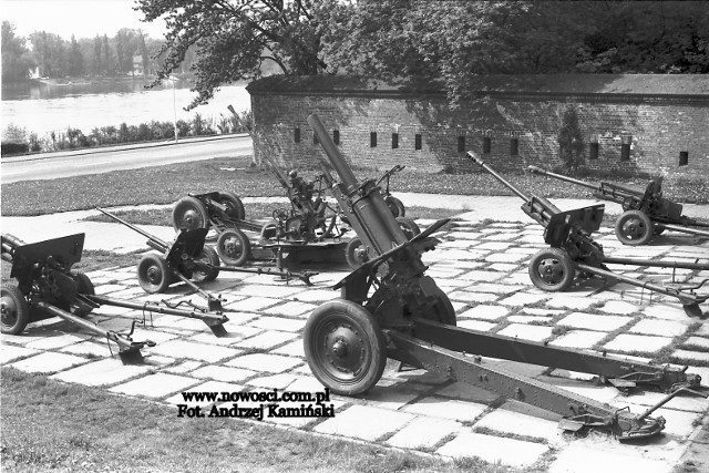 Pod koniec września 1973 roku nad Wisłą stanęły pierwsze armatki