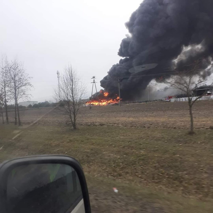 Pożar składowiska opon w Owadowie