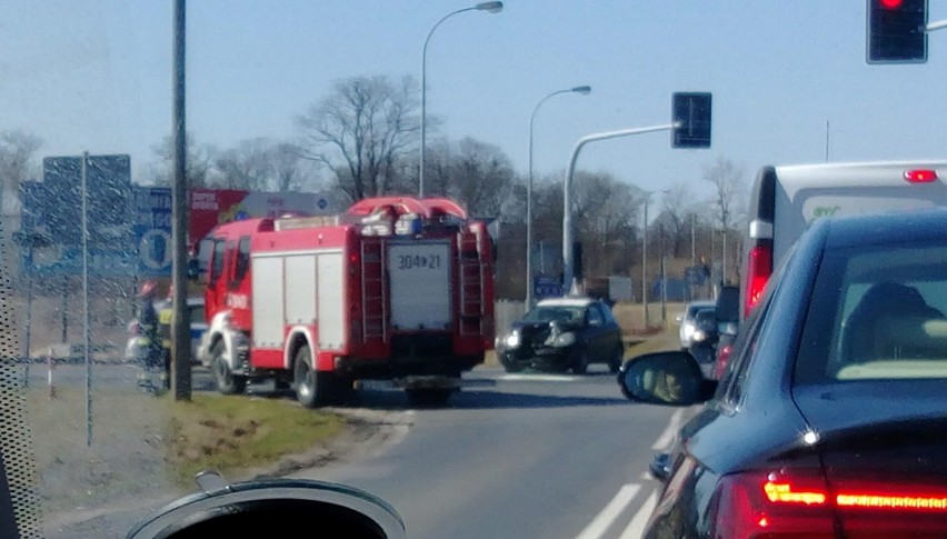 Do zdarzenia na drodze krajowej nr 10 w Lisim Ogonie (powiat...