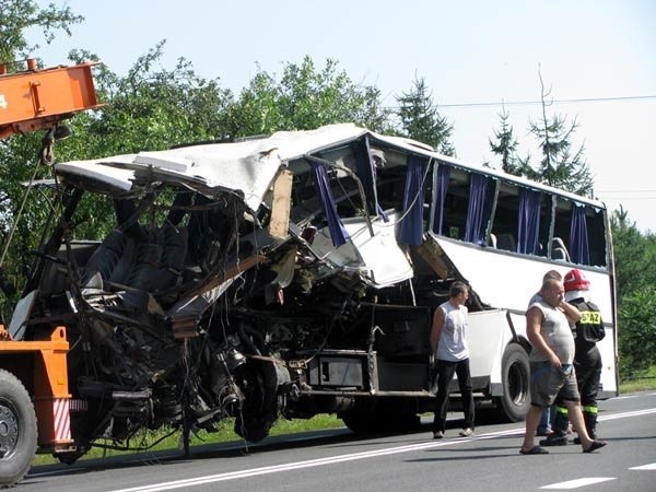 Zderzenie ciezarówki z autobusem...