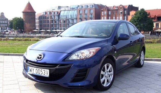 Nowa mazda3 ma ładną stylistykę nadwozia.