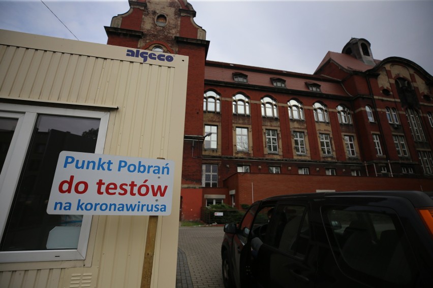 Punkt pobrań do testów na koronawirusa w Chorzowie