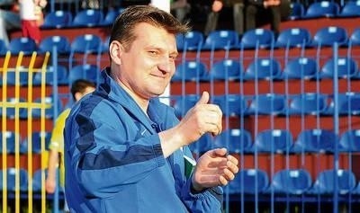 Przemysław Cecherz przekonuje, że jego podopieczni bardzo stęsknili się za ligowymi zwycięstwami FOT. (KOW)