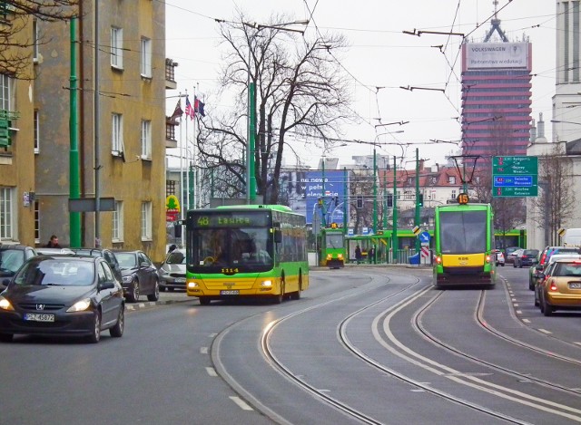 Od soboty, 23 czerwca autobusy i tramwaje będą kursować rzadziej niż zwykle. Wszystko z powodu letniego rozkładu jazdy MPK Poznań. Zobacz zmiany w rozkładzie MPK Poznań ---->