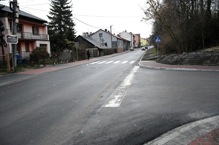 Zakończyła się przebudowa ulicy Podzamcze w Miechowie